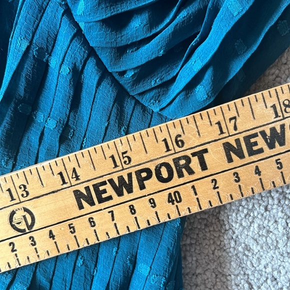 ASOS DESIGN Teal Pleated Textured Chiffon Maxi Dress Size 6 - Picture 14 of 15